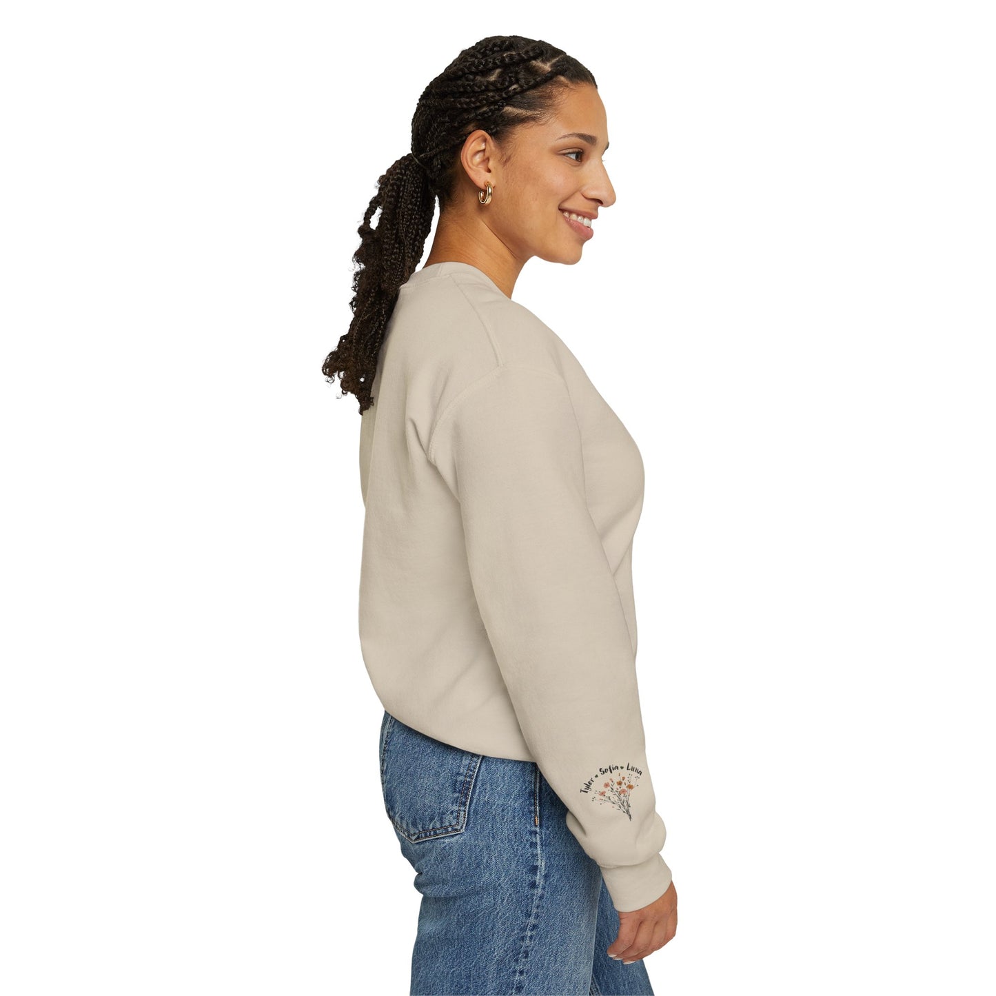 Personalized Floral Nana Sweatshirt | Heartfelt Gift for Grandmothers | Custom Design in Black