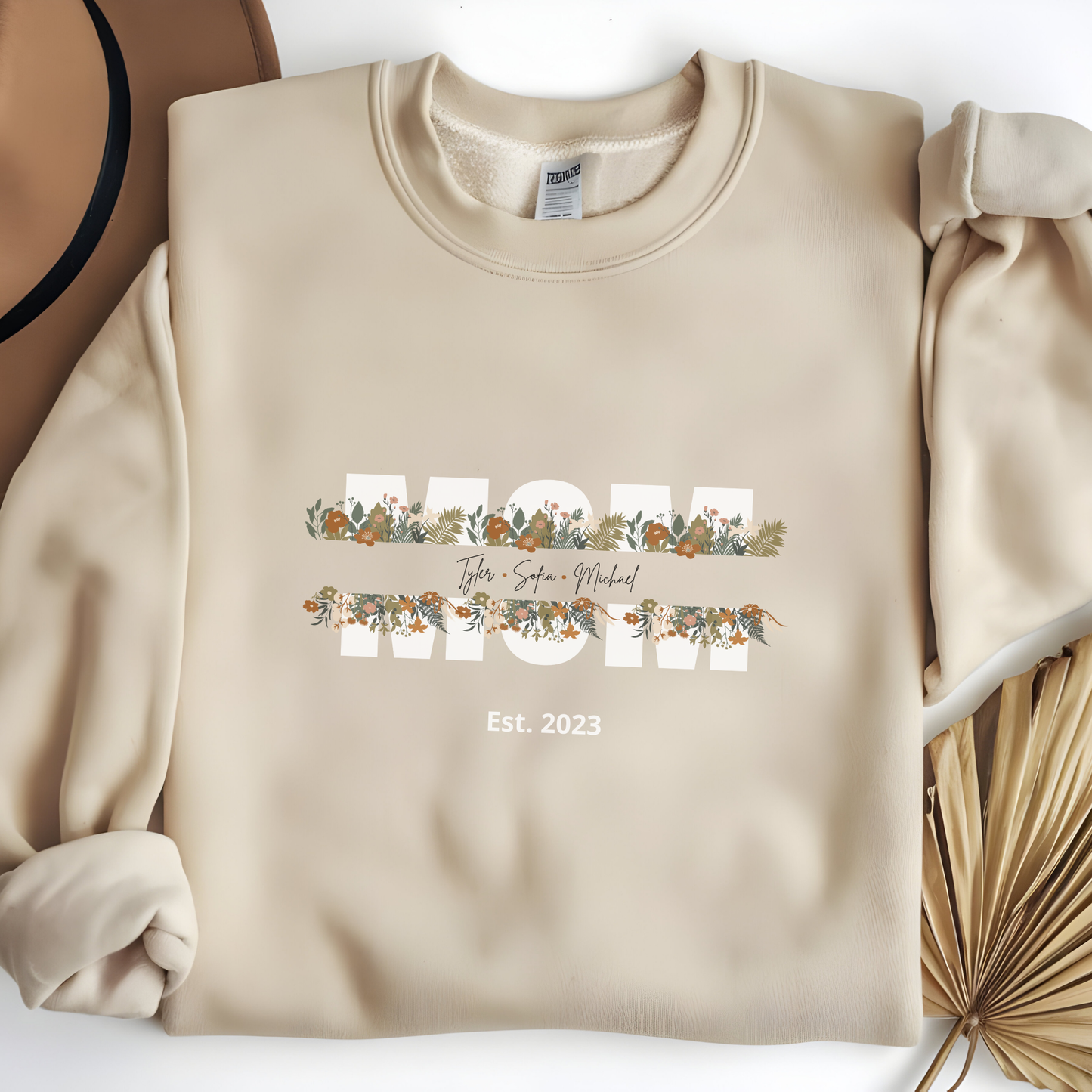 Personalized Mom Sweatshirt - White Floral Design for Mother's Day