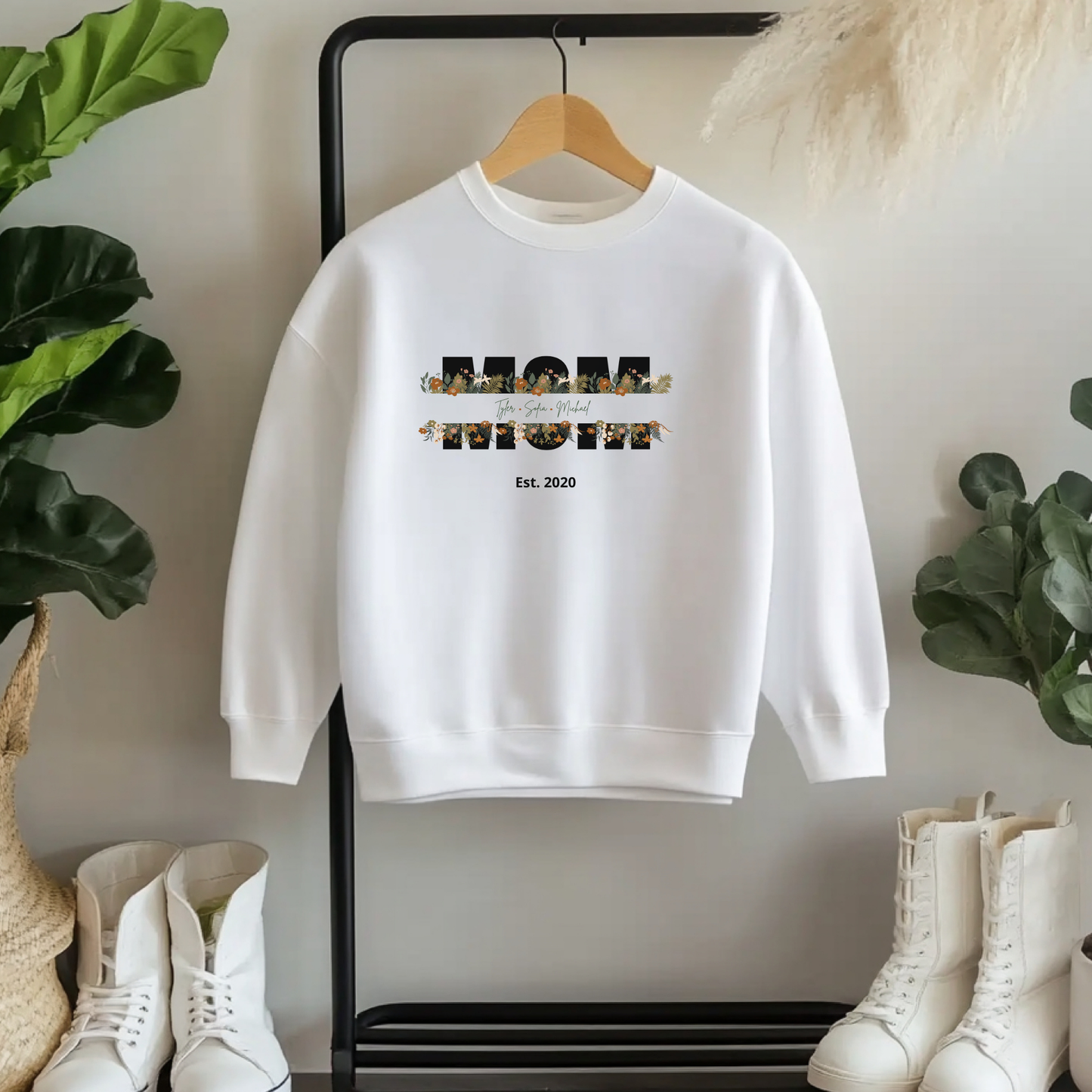 Personalized Mom Sweatshirt - Black Floral Design for Mother's Day