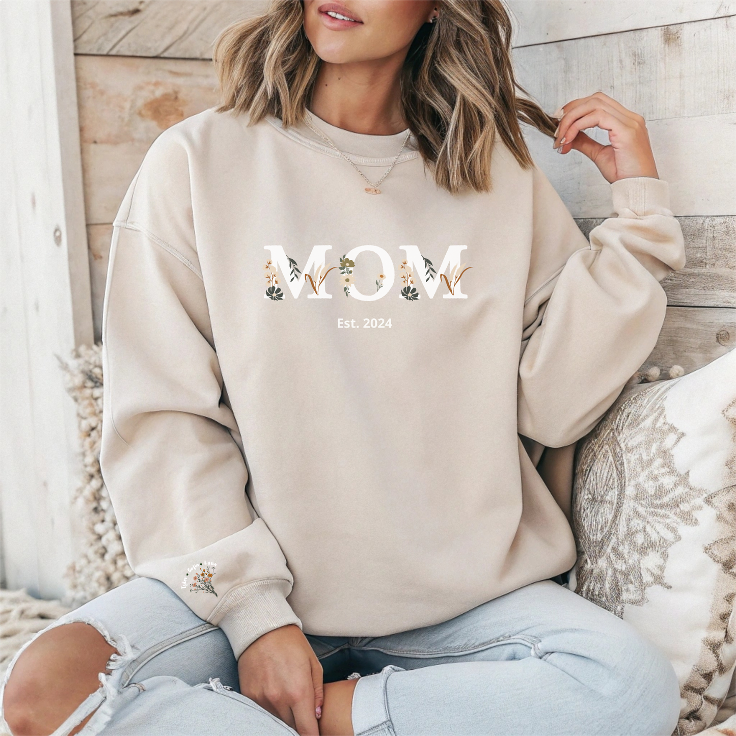 Personalized Floral Mom Sweatshirt | Cozy Gift for New Moms | A Unique Gift That Celebrates Your Motherhood